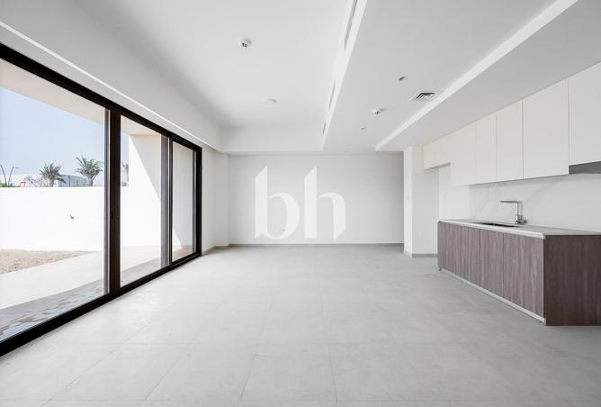 70692306 - Property Main Image