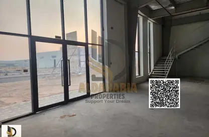 مصنع - استوديو - 2 حمامات للايجار في المنطقة الحرة بالحمرية - الشارقة