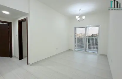 شقة - 2 غرف نوم - 2 حمامات للايجار في إس إس لوتاه ريزيدنس - منطقة 11 - قرية جميرا الدائرية - دبي