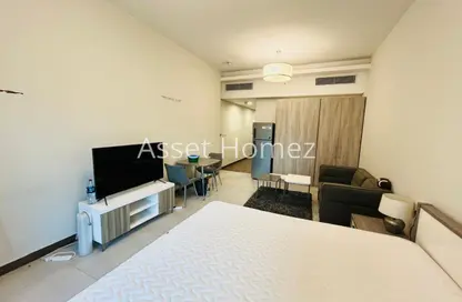 Apartment - Studio - 1 Bathroom for rent in SOL Bay - Business Bay - Dubai