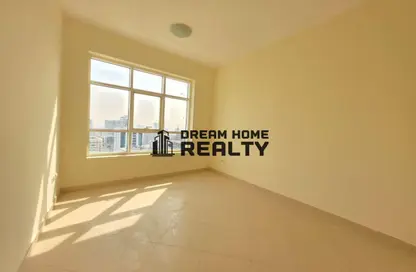 Apartment - 3 Bedrooms - 3 Bathrooms for rent in Al Mamzar - Al Mamzar - Sharjah - Sharjah