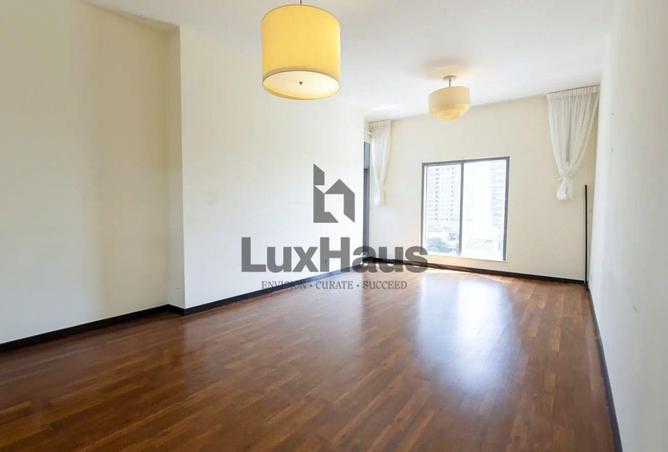 15855300 - Property Image 3