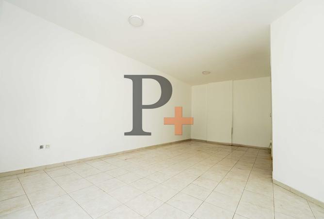 73111554 - Property Image 2