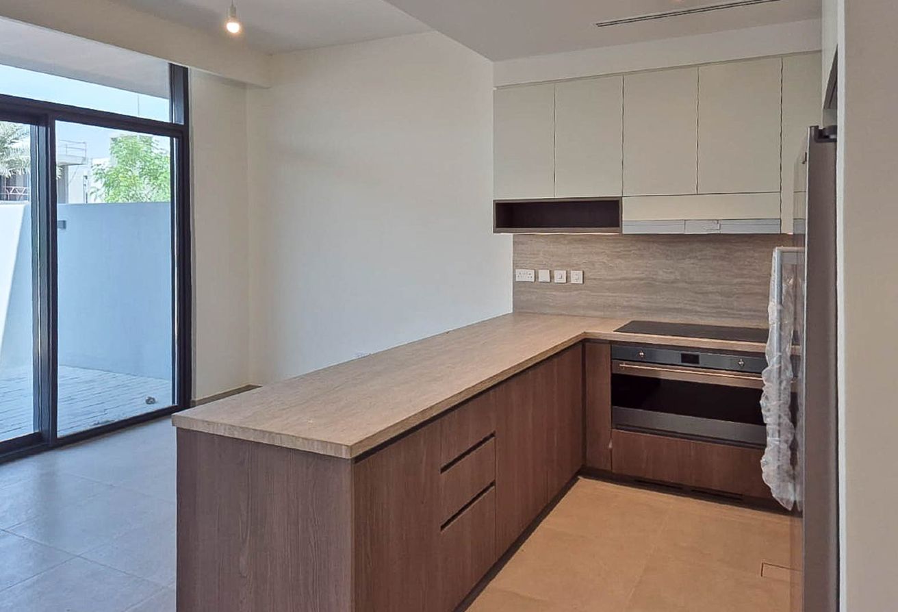 Great Community | Modern Living | Spacious Layout 2