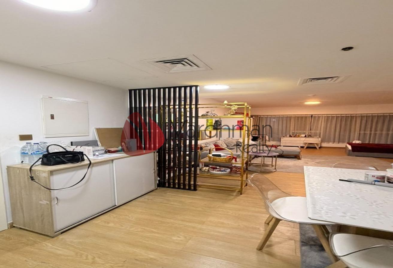 FULLY UPGRADED |WELL FURNISHED| VERY SPACIOUS photo 6