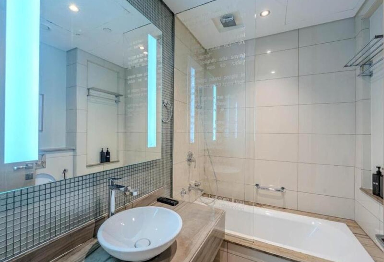 Fully Furnished | Burj Khalifa View | Corner Unit 5