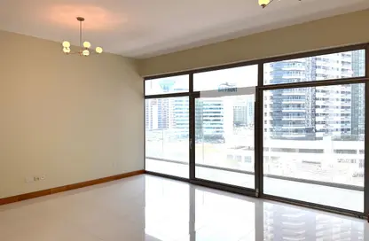 Apartment - 1 Bedroom - 2 Bathrooms for rent in Tower B - Two Towers - Barsha Heights (Tecom) - Dubai