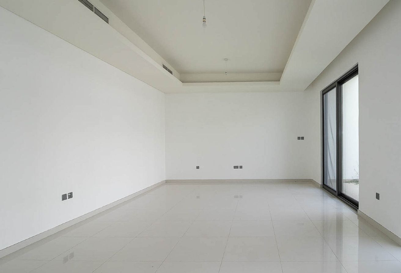 3 Bedrooms + Maids | Spacious Layout | Great Deal 2