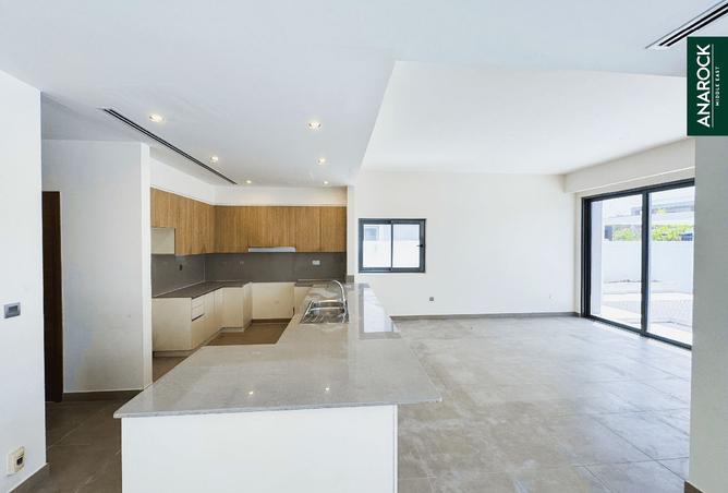 15448928 - صورة العقار 3