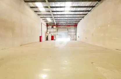 Warehouse - Studio for rent in Phase 2 - Dubai Investment Park (DIP) - Dubai