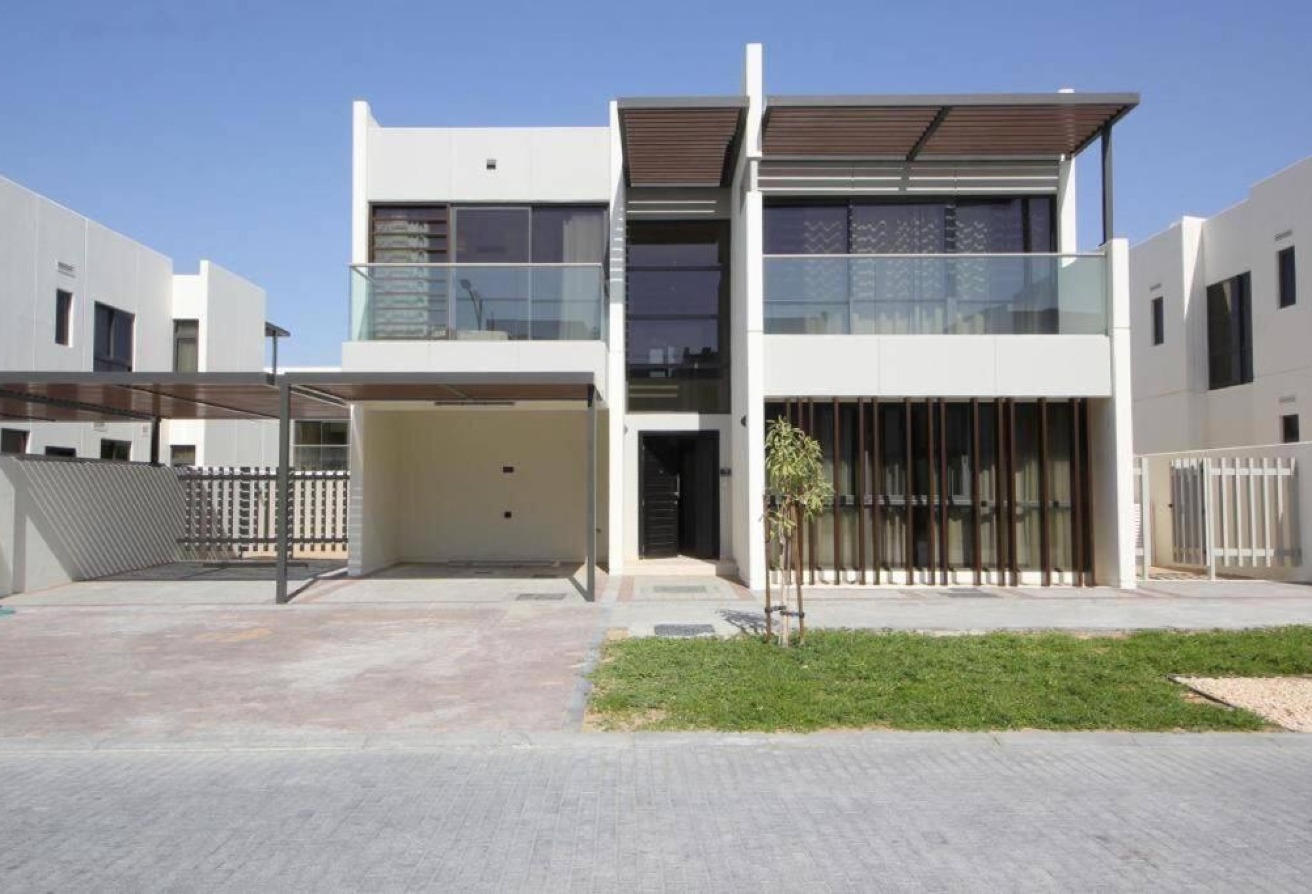 6 + Maids | Spacious Layout | Excellent Condition