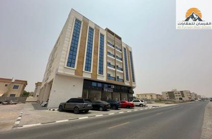 عمارة بالكامل - استوديو - 8 حمامات للبيع في 2 المويهات - المويهات - عجمان