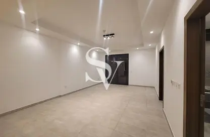 شقة - غرفة نوم - 2 حمامات للايجار في حياتي رزدنسز - منطقة 14 - قرية جميرا الدائرية - دبي