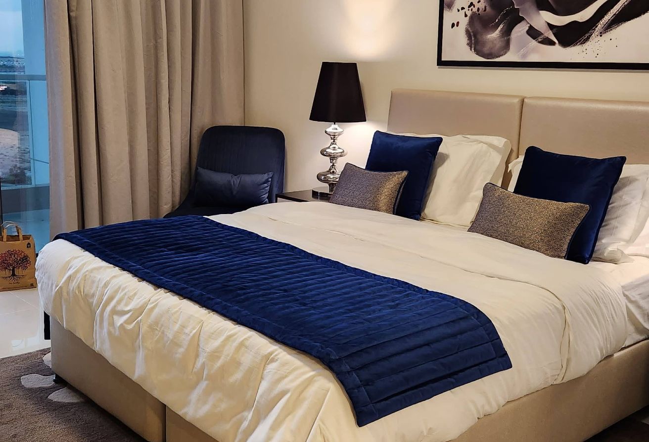 Fully Furnished | Ready To Move | Large Layout