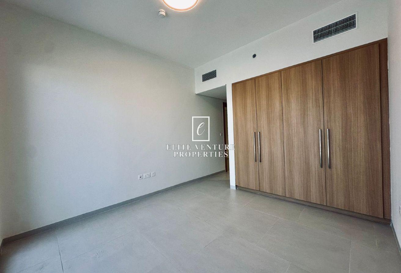 VACANT | SPACIOUS | PRIME LOCATION photo 5