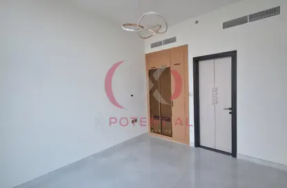 شقة - غرفة نوم - 1 حمام للايجار في سكايز من دانوب - ارجان - دبي