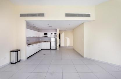 Apartment - 2 Bedrooms - 2 Bathrooms for rent in Panoramic Tower - Dubai Marina - Dubai
