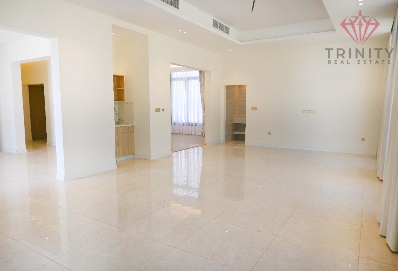 Brand New | Spacious & Contemporary Design photo 3