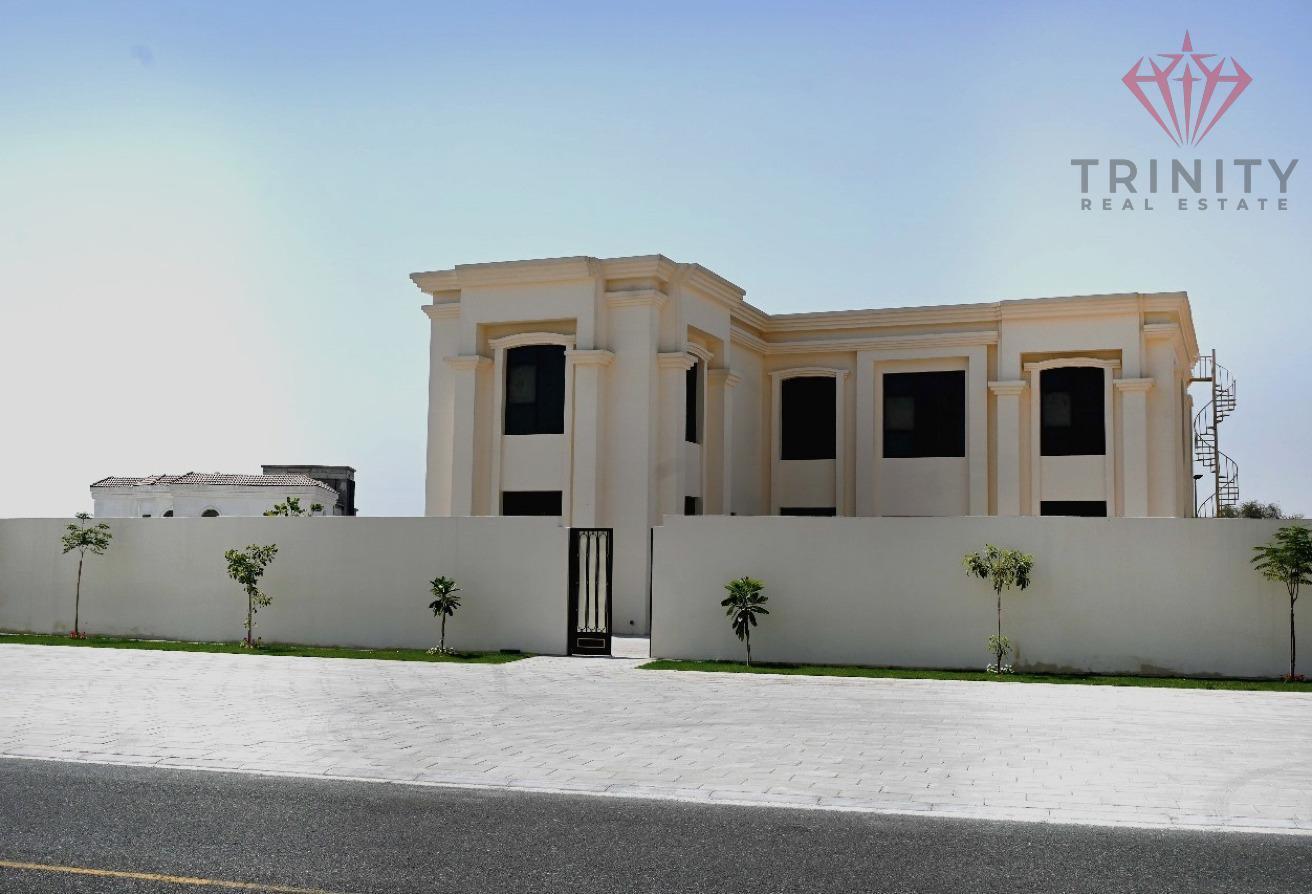 Brand New | Spacious & Contemporary Design photo 2