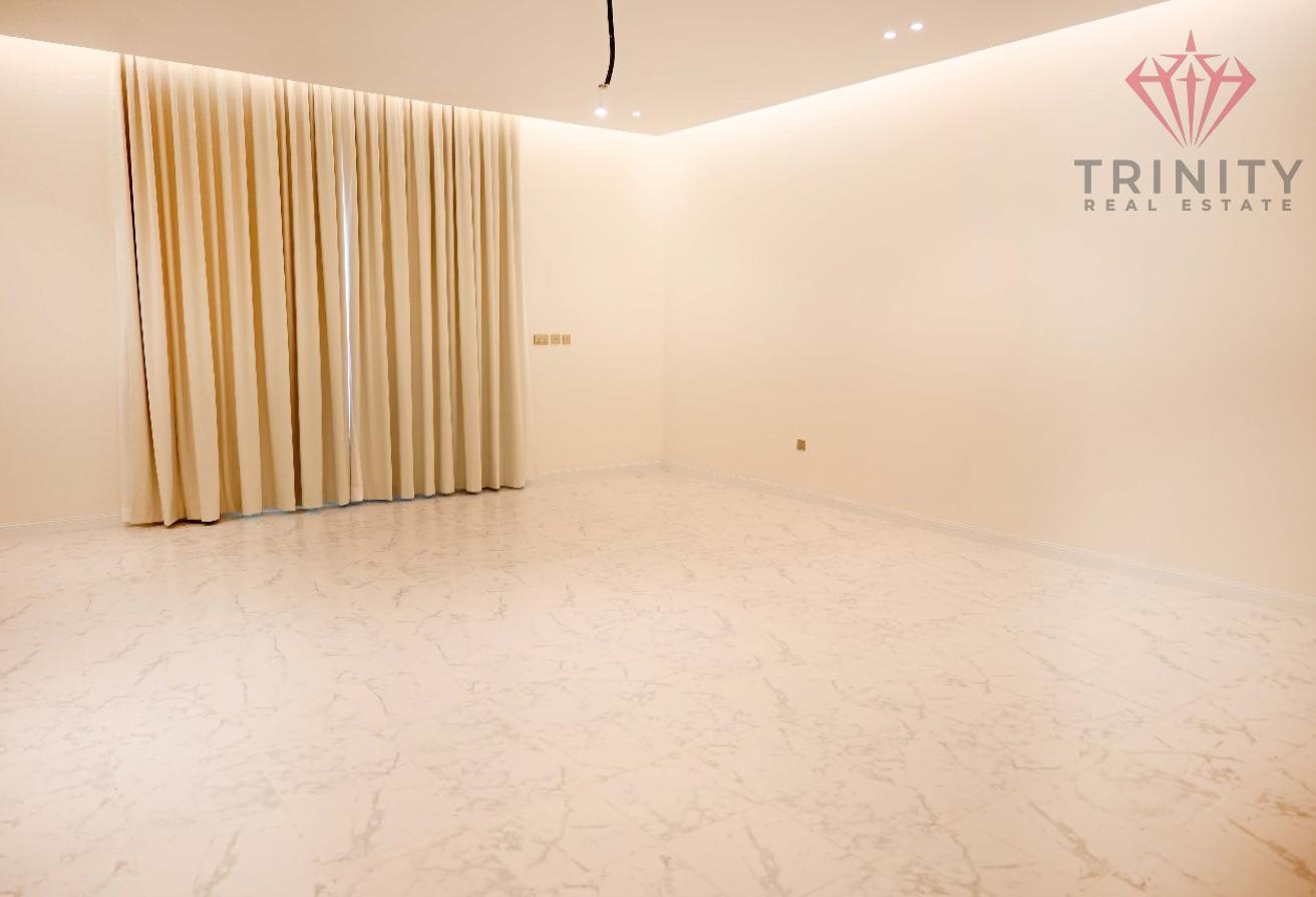 Brand New | Spacious & Contemporary Design photo 15