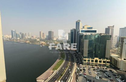 شقة - 2 غرف نوم - 2 حمامات للبيع في برج أمير بو خمسين - المجاز 3 - المجاز - الشارقة