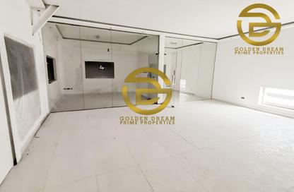 Warehouse - Studio - 2 Bathrooms for rent in Al Mana Building - Al Khabaisi - Deira - Dubai