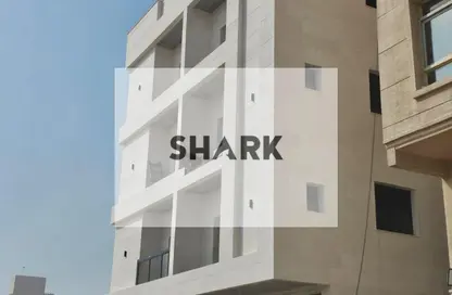 عمارة بالكامل - 8 غرف نوم - 8 حمامات للبيع في عجمان جلوبال سيتي - العالية - عجمان