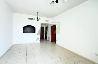 Apartment - 1 Bedroom - 2 Bathrooms for rent in University View - Dubai Silicon Oasis - Dubai