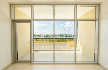 Apartment - 3 Bedrooms - 5 Bathrooms for rent in Crystal Plaza - Al Majaz 1 - Al Majaz - Sharjah