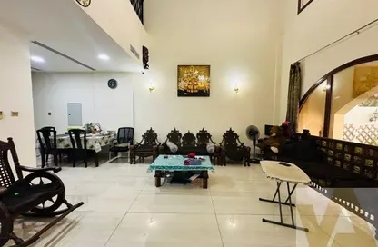 فيلا - 3 غرف نوم - 5 حمامات للايجار في مسكن الامير - منطقة 11 - قرية جميرا الدائرية - دبي