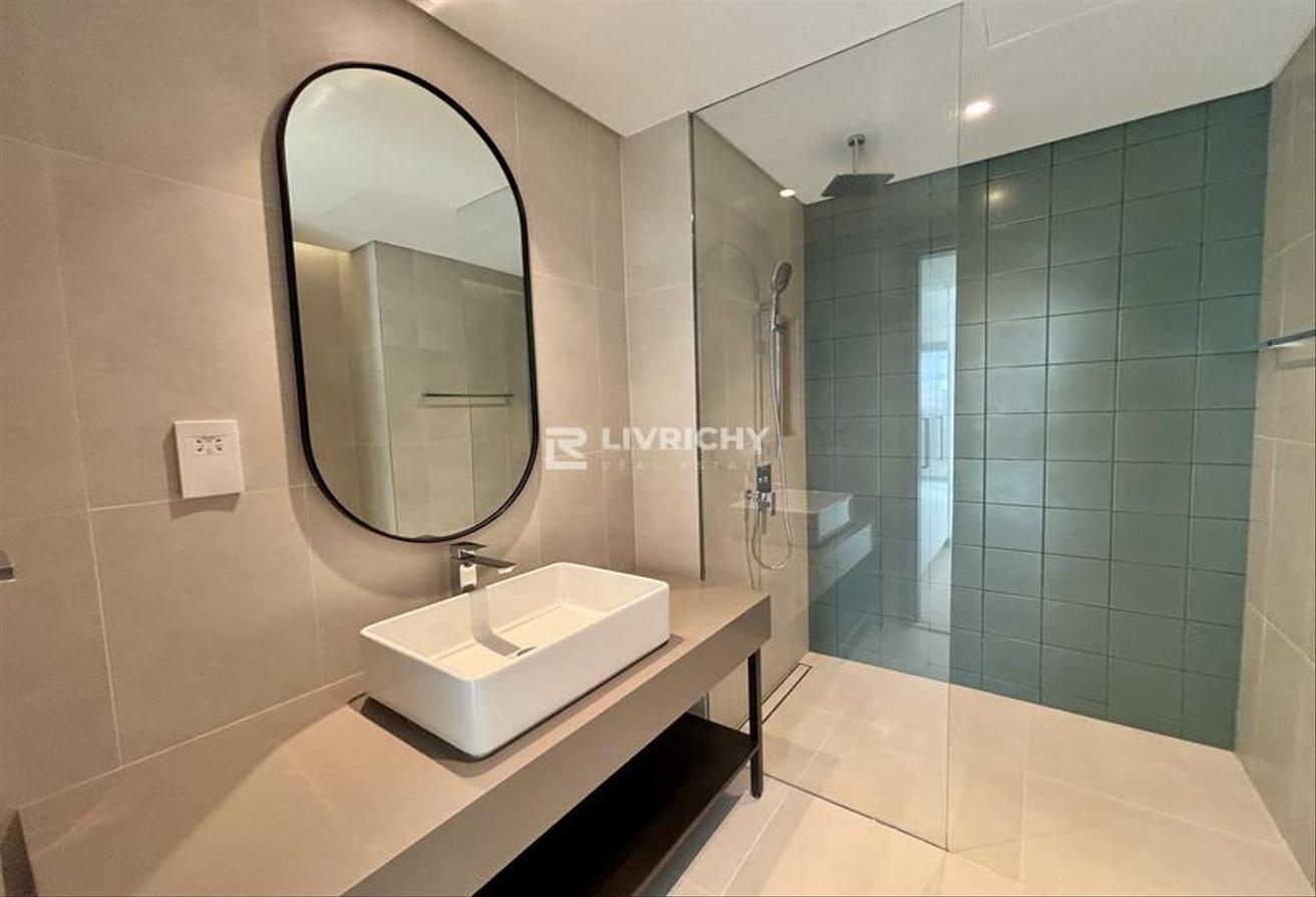 City View | Ready to Move | Bright photo 8