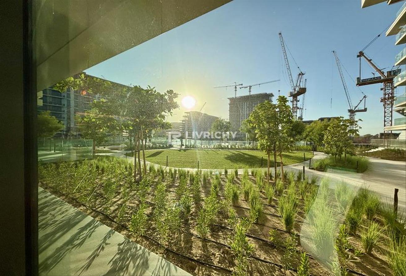 City View | Ready to Move | Bright photo 14