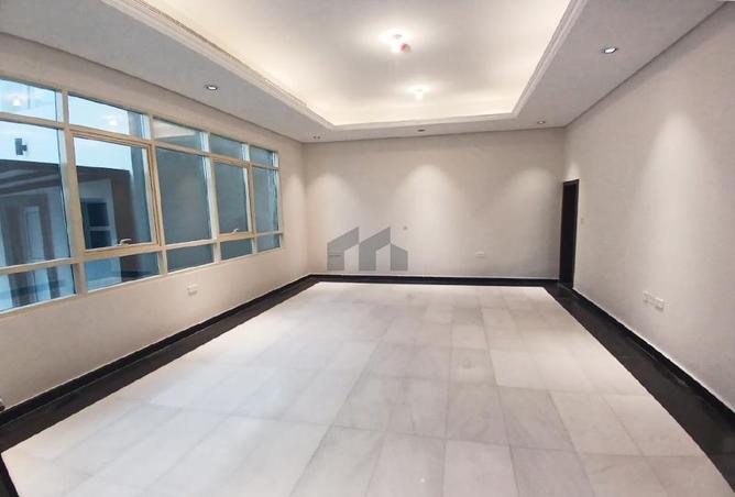 15550101 - Property Image 3