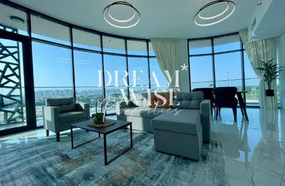 Apartment - 2 Bedrooms - 3 Bathrooms for sale in The Gate - Masdar City - Abu Dhabi Apartment - 2 Bedrooms - 3 Bathrooms for sale in The Gate - Masdar City - Abu Dhabi