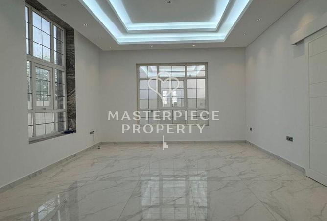 56529628 - Property Image 3