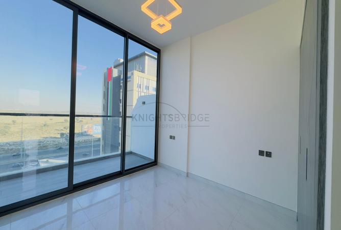 15705300 - Property Image 3