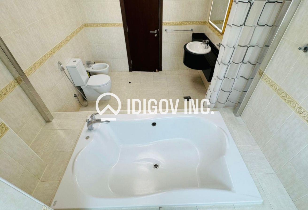 Fully Furnished and Upgraded | Sea and Palm View photo 12