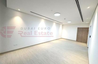 Apartment - 2 Bedrooms - 3 Bathrooms for rent in M2M Building - Meydan Avenue - Meydan - Dubai