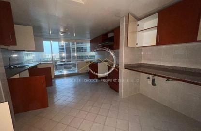 Apartment - 3 Bedrooms - 3 Bathrooms for rent in Zeenah Building - Port Saeed - Deira - Dubai Apartment - 3 Bedrooms - 3 Bathrooms for rent in Zeenah Building - Port Saeed - Deira - Dubai