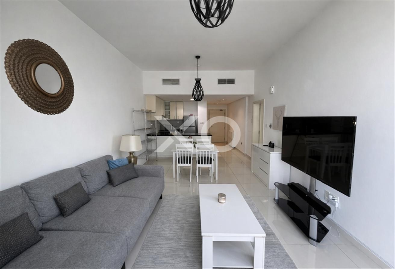 Best Priced | Spacious 1 Bedroom photo 2