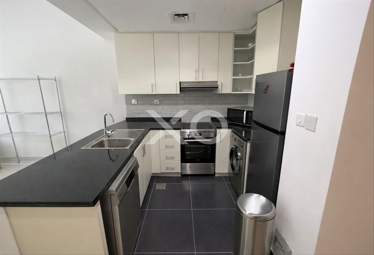 Best Priced | Spacious 1 Bedroom photo 7