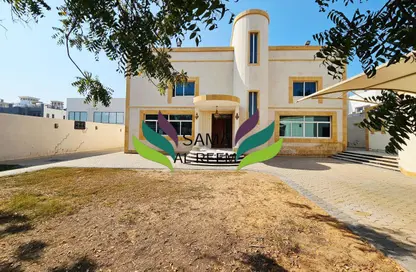 Villa - Studio - 7 Bathrooms for rent in Umm Suqeim 1 Villas - Umm Suqeim 1 - Umm Suqeim - Dubai