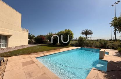 Villa - 6 Bedrooms - 5 Bathrooms for rent in Meadows 4 - Meadows - Dubai