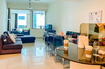 Apartment - 3 Bedrooms - 2 Bathrooms for rent in Ocean Heights - Dubai Marina - Dubai