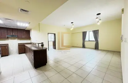 Apartment - Studio - 1 Bathroom for rent in East Heights 4 - Business Bay - Dubai