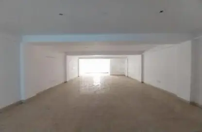 Warehouse - Studio for rent in Umm Ramool - Dubai