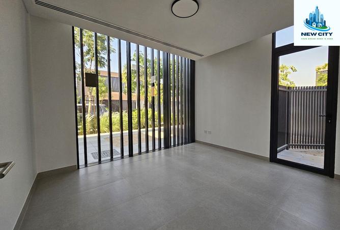 15595001 - Property Image 2