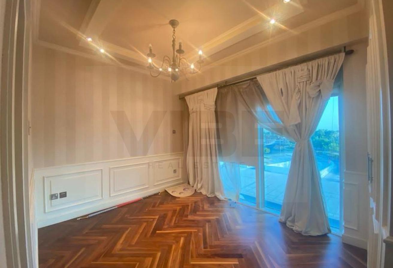Lavish Upgraded – Fully Furnished 3 Beds Duplex