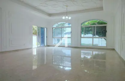 Villa - 4 Bedrooms - 4 Bathrooms for rent in Al Safa 2 Villas - Al Safa 2 - Al Safa - Dubai