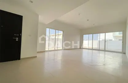 Townhouse - 3 Bedrooms - 4 Bathrooms for rent in Arabella Townhouses 3 - Arabella Townhouses - Mudon - Dubai